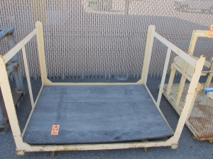 GAS CANISTER RACK. LOADING & HANDLING FEE $15-4594